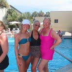 Julia Root - Facebook