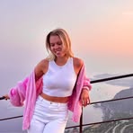 Julia Sand - Facebook