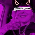 Julia Santucci - @headmasterdyke - Instagram