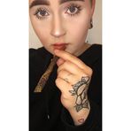 Julia Santucci - Facebook