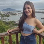Julia - @_juliasartoriio - Instagram