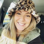 Julia Sax - Facebook