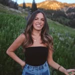 Julia Saxton - @juliasaxton - Instagram