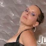 Julia Schell - @studiocny - Instagram