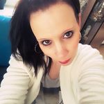 Julia Schütt - @schutt7582 - Instagram