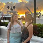 Julia Self - @juliaselff - Instagram