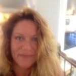 Julie Shull - @juleslaroo808 - Instagram