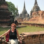 Julia Simonovsky - Facebook
