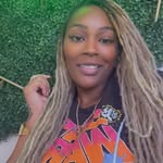 Julia Smythe - @prettiboss_16 - Instagram