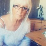Julia Standish - @juliastandish38 - Instagram