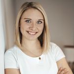 Julia Geis | Schwangerschaft | Geburt | starke Körpermitte - @tummyfit_ - Instagram
