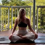 Yoga with Julia Starkey - @juliastarkeyyoga - Instagram