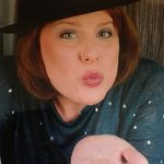 Julia Stocker - @julez.stock - Instagram