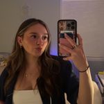 julia - @julia.strong - Instagram