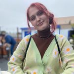 Julia Sutton - @yourestiebestiejewels - Instagram