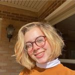 Julia Vickers - @miss.julias_bookreviews - Instagram