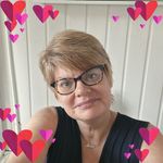Julia Waite - @julia.waite.982 - Instagram