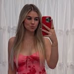 Julia Walker - @juliawalker17 - Instagram
