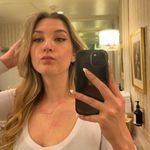 Julia Walker - @juliaswalker - Instagram