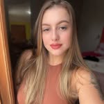 Julia Walker Galhardo - @julia.wlkr - Instagram
