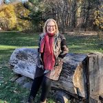 Julia Wiggins - @juliawigginsauthor - Instagram