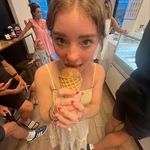 jujuonthatbeat - @juliawomackkkk - Instagram