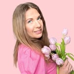 Emma-Julia Kola | self-love l self-worth - @emmajuliakola - Instagram
