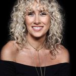 Julia Wren Makeup Artist - @juliawrenmakeupartist - Instagram