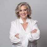 Julianne Lyons - @juliannelyonsinteriors - Instagram