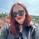 Julie - @juliearch - Instagram