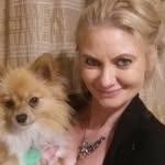 Julie Arrowsmith - @extra_yolo - Instagram