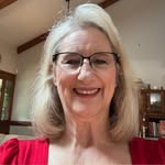 Julie Artz Hanson - @juliekoma - Instagram