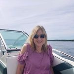 Julie Bartels - @juliebar42 - Instagram
