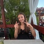 julia bohnert - @julia_bohnert0 - Instagram