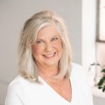 Julie Brinker - @julie.brinker.211 - Instagram