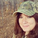 Julie Burch - @julzhuntstoo - Instagram