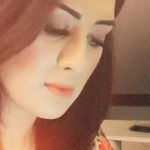 Julie Byron - @julie.byron.900 - Instagram