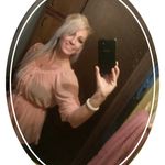 Julie Cherry - @julie.cherry.3766 - Instagram