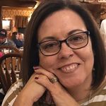 Julie Deaton - @pixelatedheartsphoto - Instagram