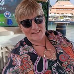 Julie Devlin - @juliedevlin81 - Instagram