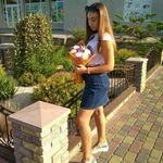 Julie DeVore - @devore4095 - Instagram