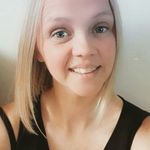 Julie Shaïness Timėo - @julie.dosser - Instagram