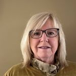 Julie Eason - @juleseas - Instagram