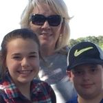 Julie Eason Becker - @julieb_17 - Instagram