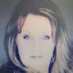 Julie Ellinger - @julieaellinger - Instagram