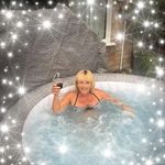 Julie Fields - @julie.fields.165 - Instagram
