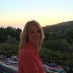 Julie Friday - @julie.friday - Instagram