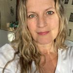 Julie Gammon - @juliegammonhealingarts - Instagram