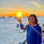 Julie Hack Reiter - @juliedrinkingwine - Instagram