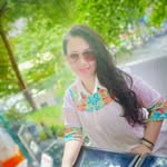 @julie_hakim - Instagram